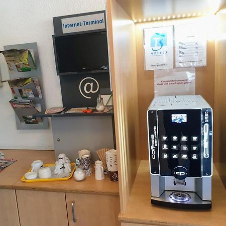 T3 Budget Berlin Hennigsdorf Buitenkant foto